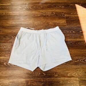 Mens Lululemon License to Train Short 5"